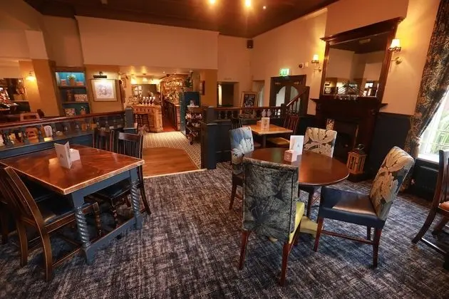 Green Lodge, Wirral by Marston's Inns - İç Mekan