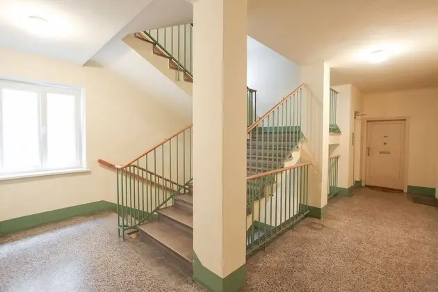 Green Mango City Condo - Lobi