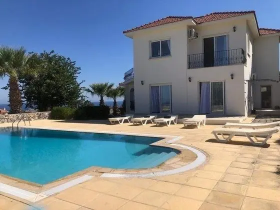 Green Palace Villa, Karşıyaka, Kyrenia - Havuz