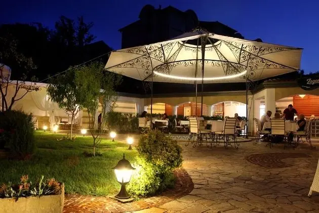 Hotel Green Palace - Yerinde Yemek