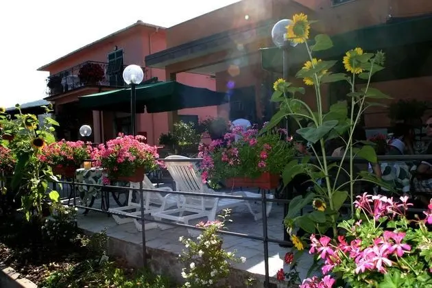 Green Quiet & Marvica