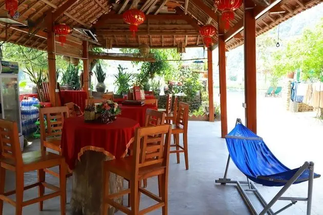 Green Riverside Cosy Home - Yerinde Yemek