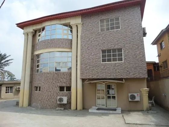 Green Royal Suites Annex