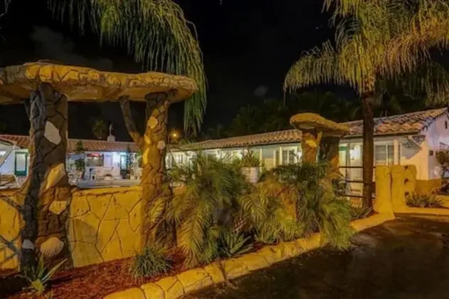 Green Seas Motel - Dış Mekan