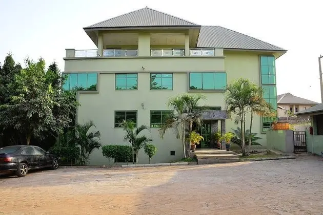 Green Suites Villa