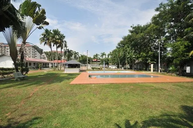 Green Town Hotel & Resort - Port Dickson