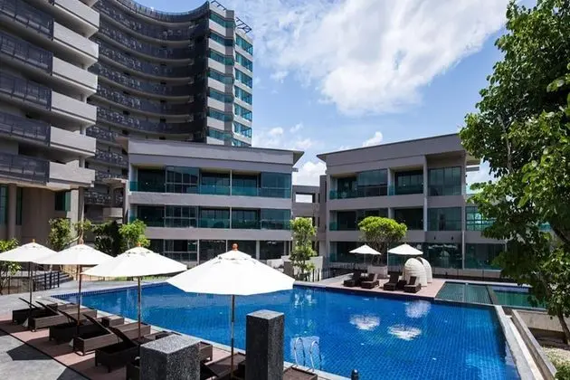 Green Valley Executive Serviced Residence - Havuz