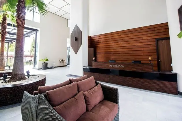 Green Valley Executive Serviced Residence - Lobi