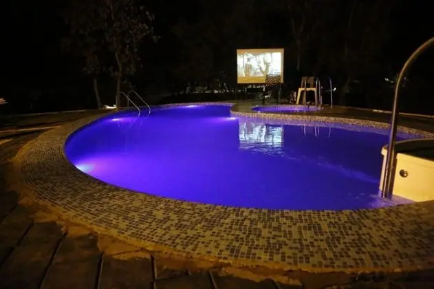 Green woods Resort