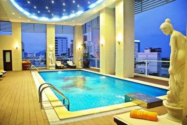 Green World Nha Trang Apartment - Havuz