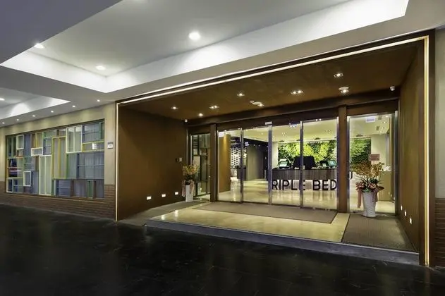 Green World Triplebeds Hotel