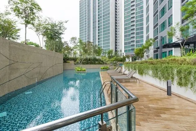 Greenfield Residence at Bandar Sunway - Havuz