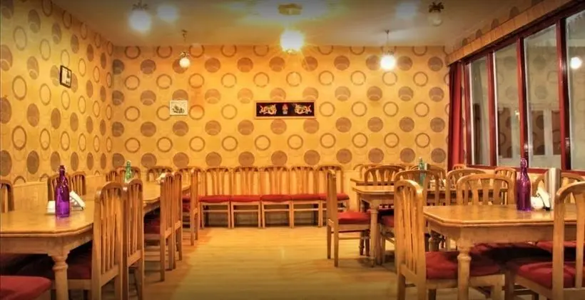 Hotel Greenland Kargil - Yerinde Yemek