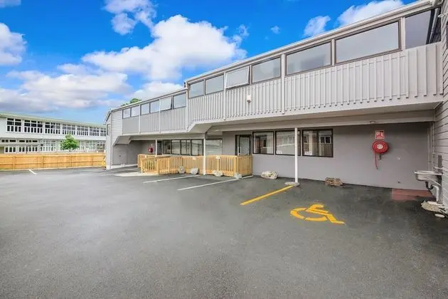 Greenlane Motel