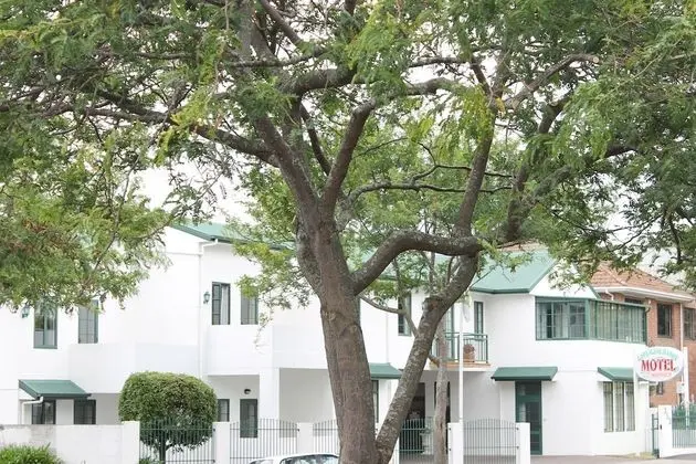Greenlane Manor Motel - Dış Mekan