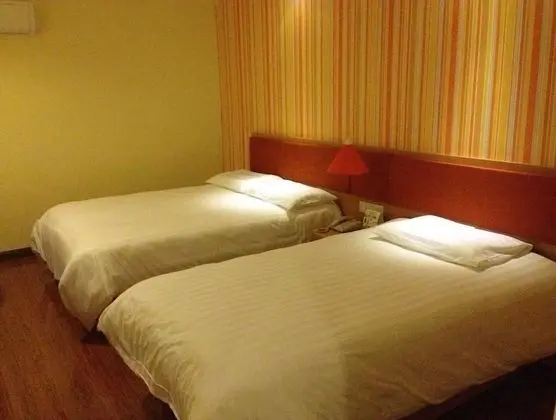 GreenTree Alliance YanTai YingChun Street Green Homeland Hotel - Oda