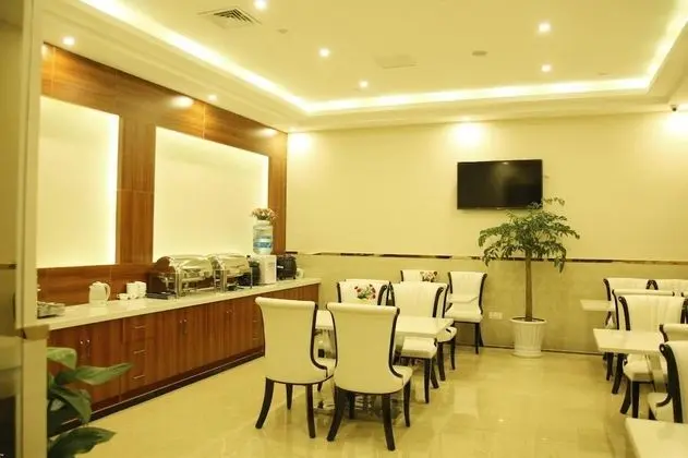 GreenTree Inn Kunming Chenggong University City HSR Station Shilin Street Express Hotel - Yerinde Yemek