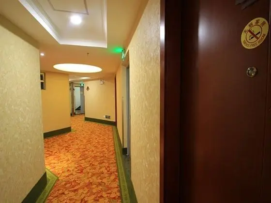 GreenTree Inn Linjiang  North Road Express