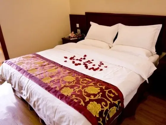 GreenTree Inn Shanghai Hongqiao Hub Convention Center Jinghua Road Shell Hotel - Oda