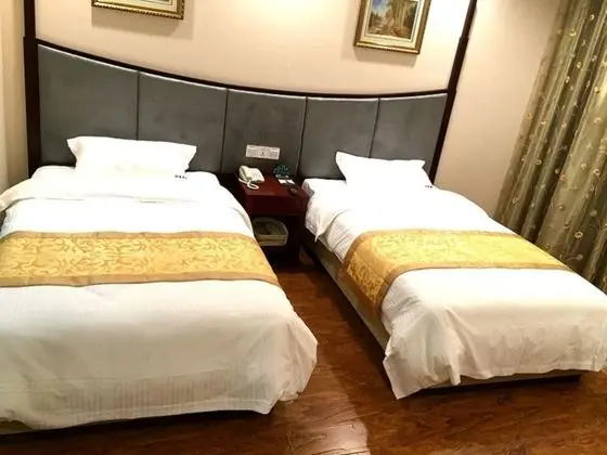 GreenTree Inn Town Chunshen Road Metro Station