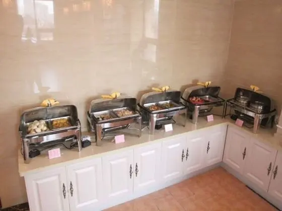 GreenTree Inn ZhangJiaKou XiaHuaYuan District XinChen Road Express Hotel - Yerinde Yemek