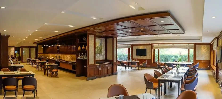 The Greenwood Resort, Guwahati - Yerinde Yemek