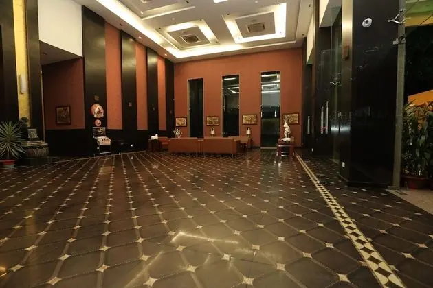 The Greenwood Hotel Tezpur - Lobi