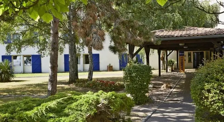 greet Hotel Villeneuve La Garenne - Genel