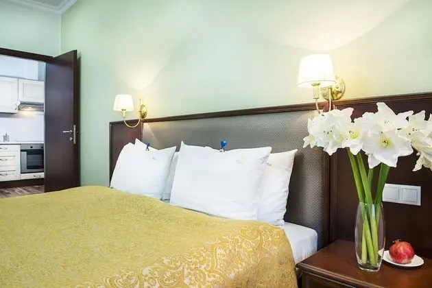 Greguar Hotel & Apartments - Oda