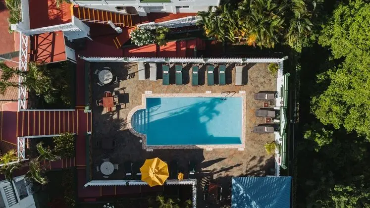 Grenadine House