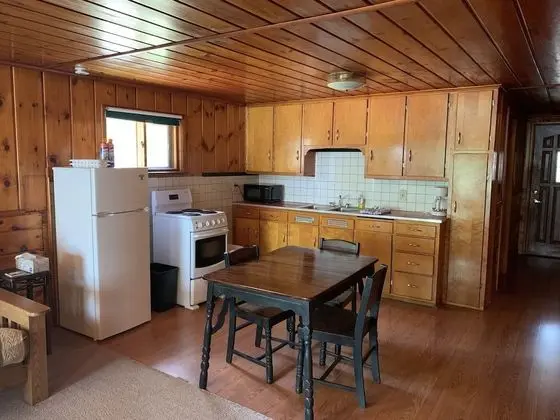 Gresham Shores - Hungry Bear