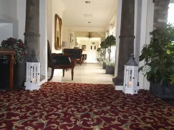 Greville Arms Hotel - Lobi