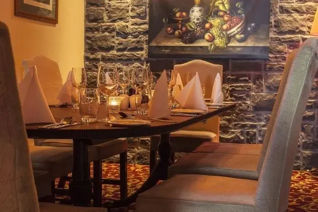 Greville Arms Hotel - Yerinde Yemek