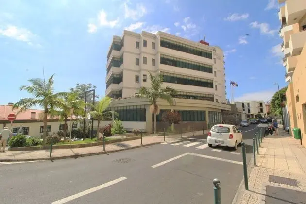 Grey Apartment in City Center with Sea View - Dış Mekan