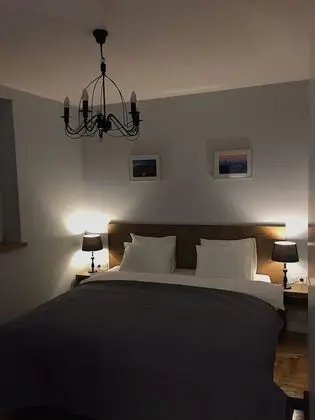 Grey Apartments Kościuszko