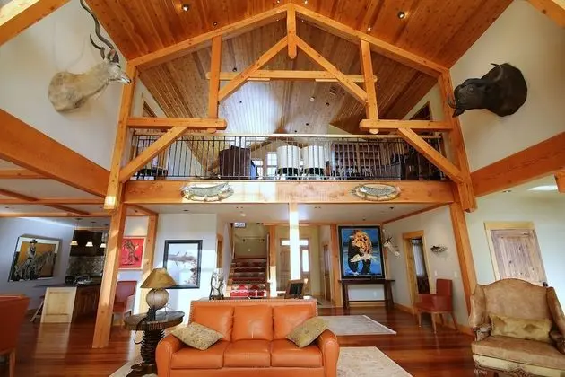 Grey Cliffs Ranch - Lobi
