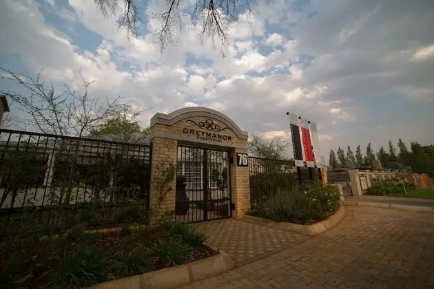 Grey Manor Guesthouse - Dış Mekan