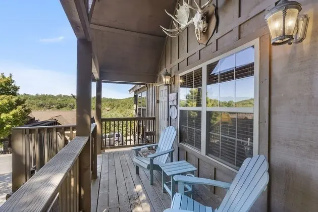 Grey Moose Lodge