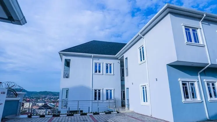 Grey Top Apartment