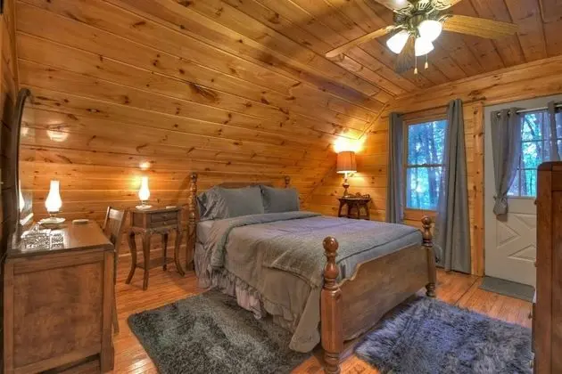 Grey Wolf Lodge