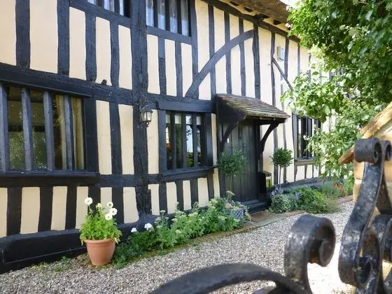 Greyhound Cottage