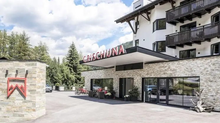 Hotel Grischuna - Dış Mekan