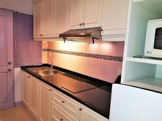 Ground Floor 42 sq m Studio at Baan Suan Lalana - Mutfak