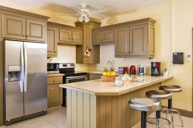 Ground Floor Apartment Located in Hometown, 5 min Walk to the Beach - İç Mekan