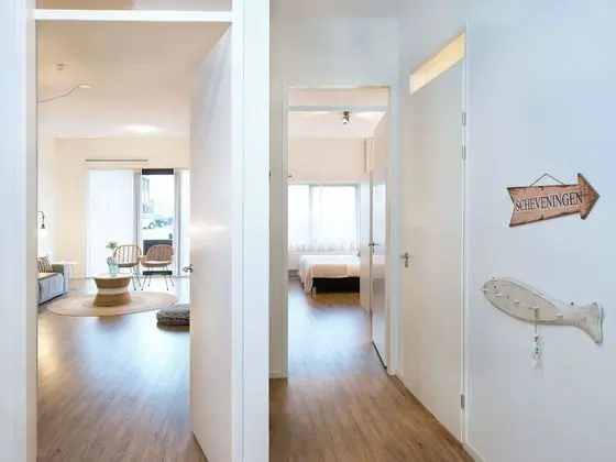 Ground Floor Apartment near Scheveningen - Lobi