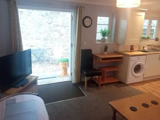 Ground Floor Cornish Retreat and Courtyard Garden - Mutfak