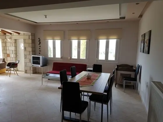 Groundfloor Luxury Villa Heraklion Crete - Oda Düzeni