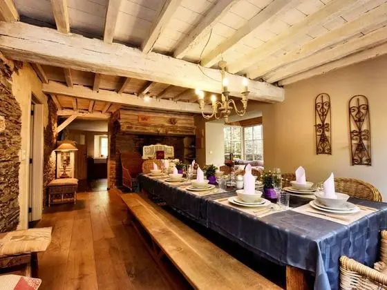 Group Accommodation in Beautiful, Authentic Ardennes Style - Yerinde Yemek