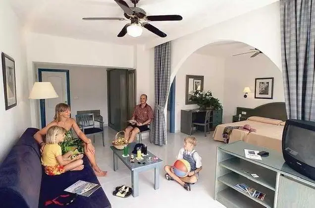 Grupotel Oasis