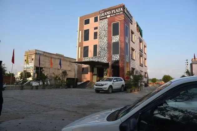 Hotel GST Grand Plaza